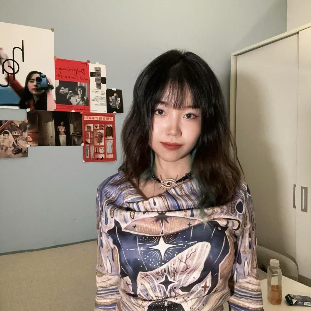 老出神