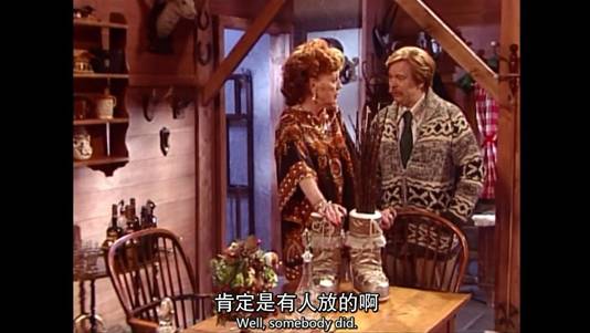 是因为随后的剧情就印证了这个有点可怕的传说——先是儿子托比的靴子